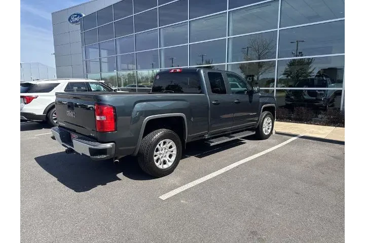 $23903 : GMC Sierra 1500 2017 4x4 SLE image 3