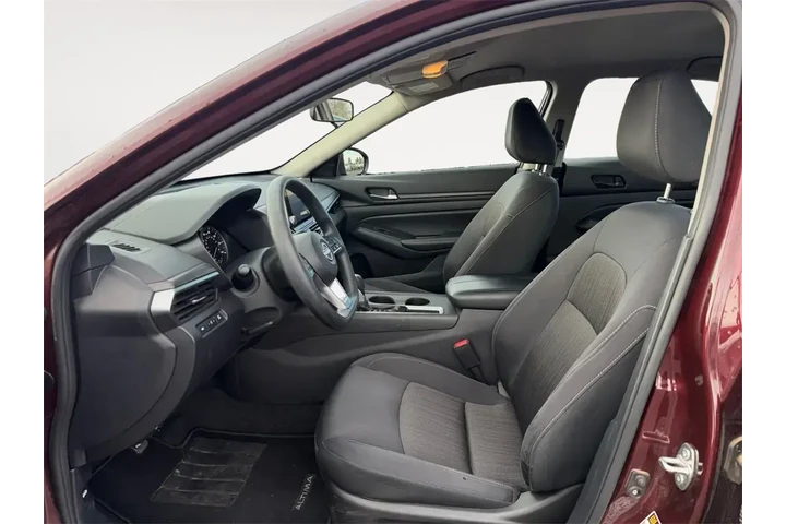 $22000 : Nissan Altima 2025 2.5 SV 4d image 2
