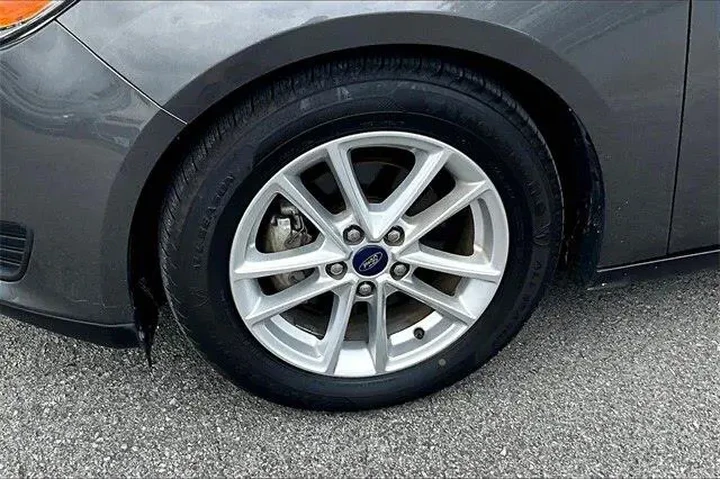 $11000 : Ford Focus 2018 SE 4dr Sedan image 8