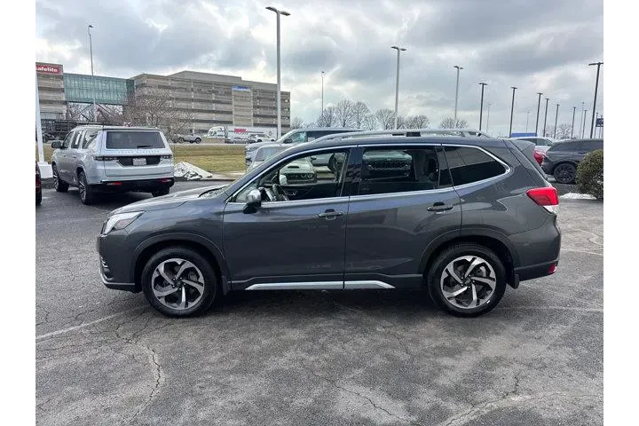 $25985 : Subaru Forester 2022 AWD Tou image 4