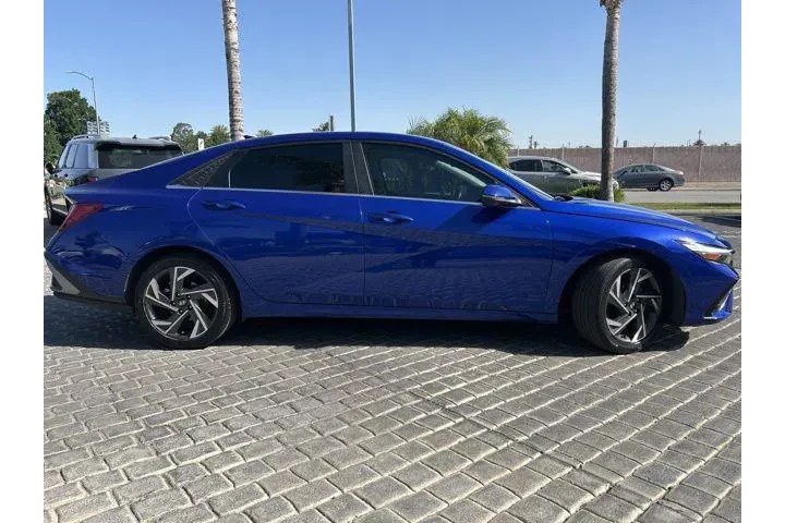 $21995 : Hyundai ELANTRA 2024 Limited image 5