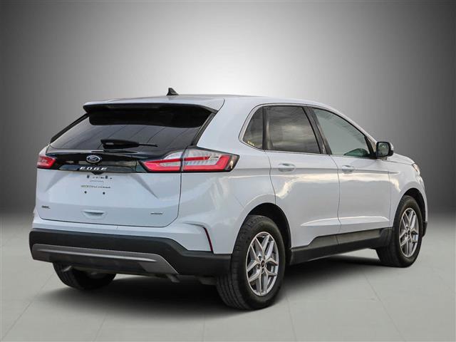 Pre-Owned 2023 Ford Edge SEL image 4