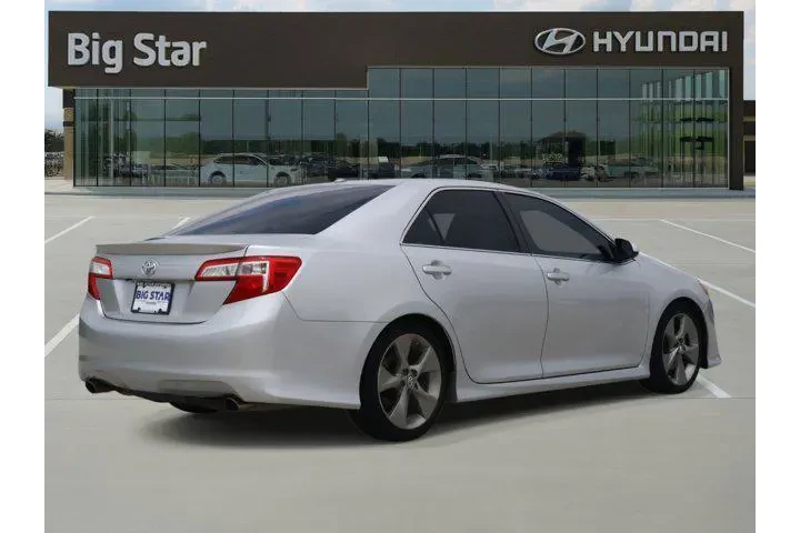 $16213 : Toyota Camry 2014 SE V6 4dr image 4
