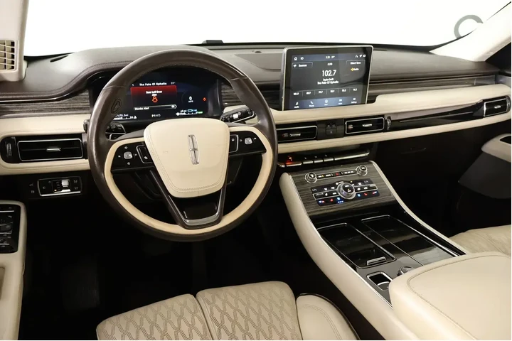 $32979 : Lincoln Aviator 2020 AWD Bla image 2