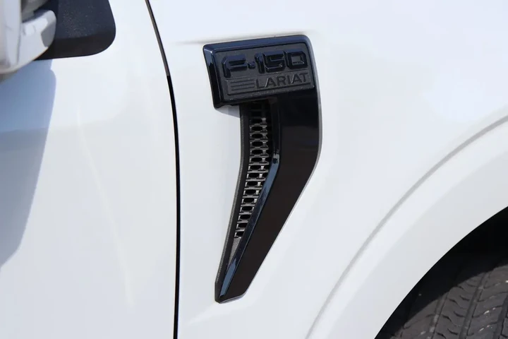 $59998 : 2024 F-150 LARIAT image 6