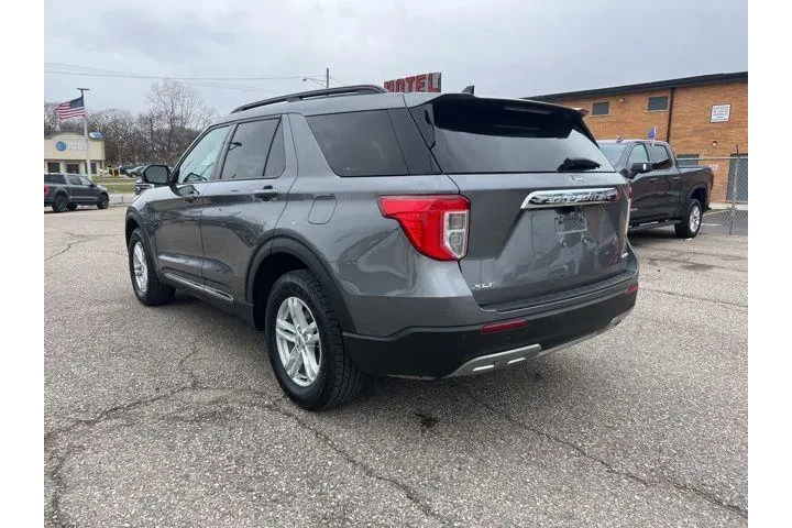 $29999 : Ford Explorer 2022 AWD XLT 4 image 6