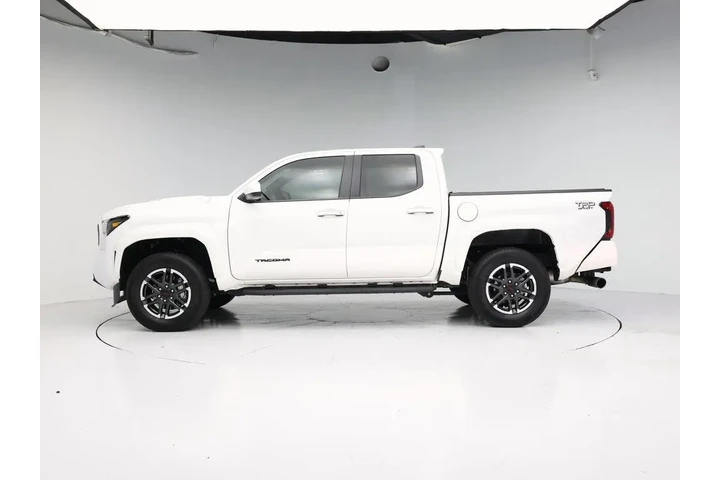 $39998 : Toyota Tacoma 2025 4x4 TRD S image 3