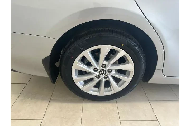 $24351 : Toyota Camry 2023 AWD LE 4dr image 8