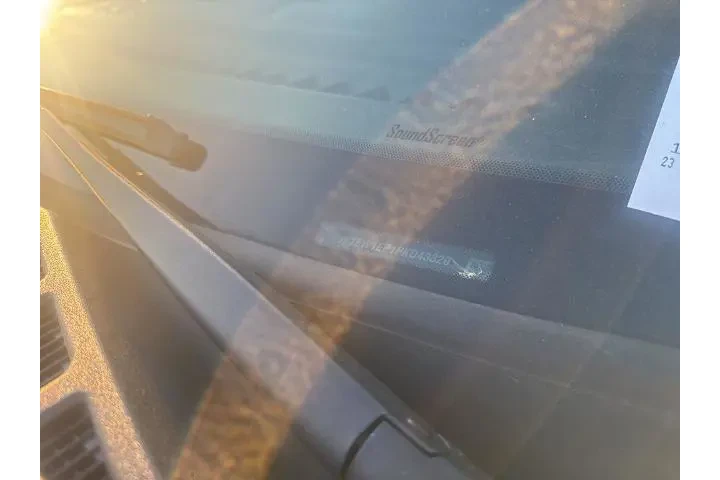 $39805 : Ford F-150 2023 4x4 XLT 4dr image 10