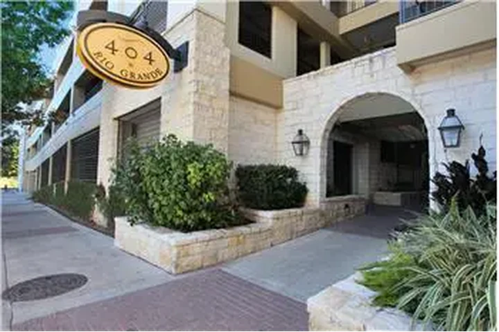 $3250 : Rental property with 2 bedro image 8