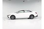 $22998 : Hyundai ELANTRA 2024 SEL 4dr thumbnail