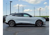 $38292 : Ford Mustang Mach-E 2023 AWD thumbnail