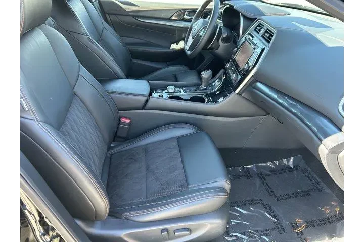$31529 : Nissan Maxima 2022 3.5 SR 4d image 9