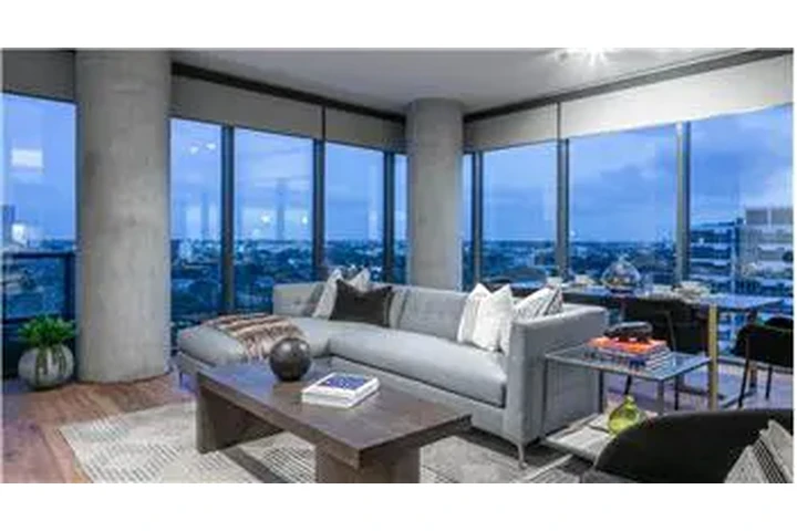 $2407 : Rental property with 0 bedro image 8