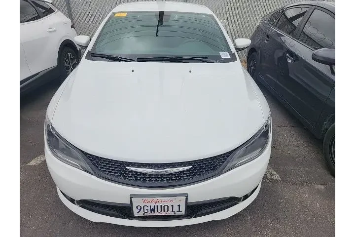 $15291 : Chrysler 200 2016 S 4dr Seda image 2