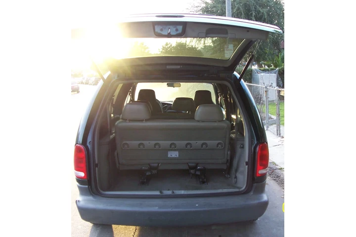 $1495 : OBO MINI VAN 2000 EXELENTE image 7