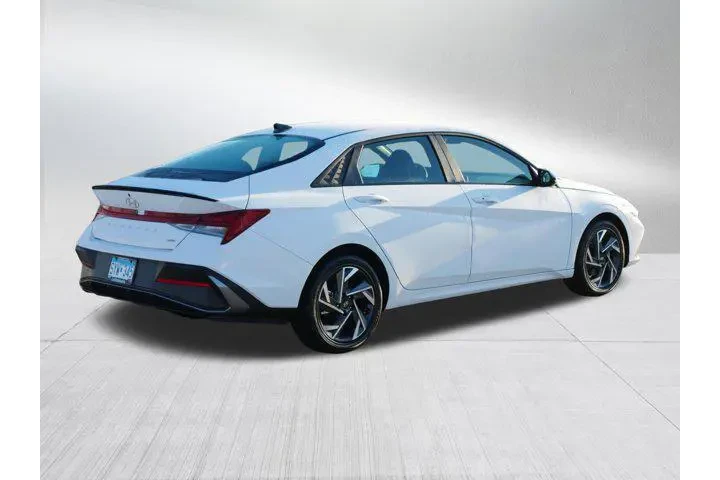 $22900 : Hyundai ELANTRA Hybrid 2025 image 7