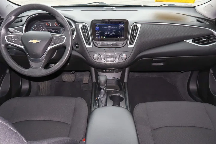 $15988 : 2022 Malibu LS image 10