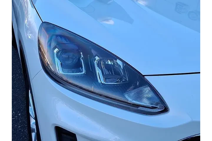 $16797 : Ford Escape 2022 AWD SE 4dr image 9