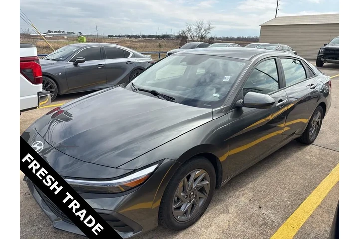 $17579 : Hyundai ELANTRA 2024 SEL 4dr image 1