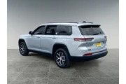 $38343 : Jeep Grand Cherokee L 2024 4 thumbnail