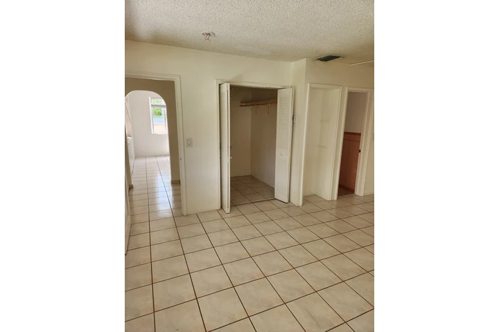 $1800 : casita comoda, bien localizada image 2