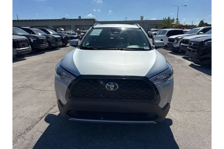 $23888 : Toyota Corolla Cross 2024 LE image 8