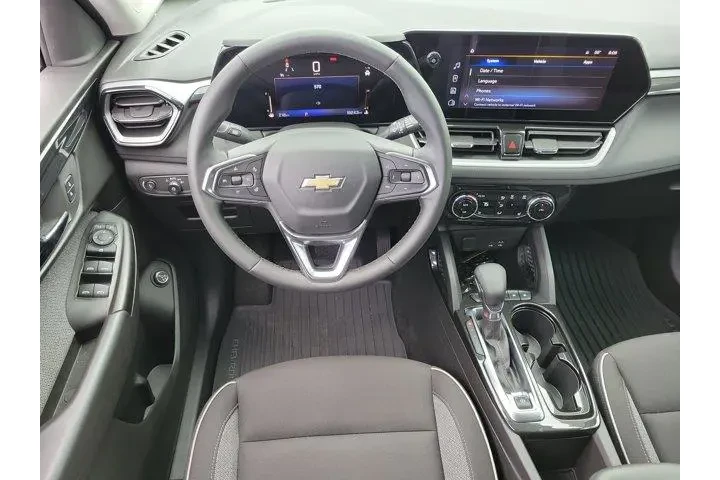$22000 : Chevrolet Trailblazer 2024 L image 4