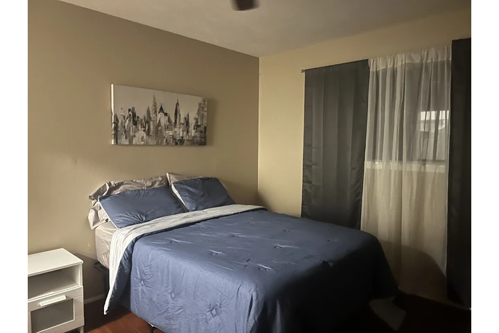 $580 : Rento The Woodlands image 2