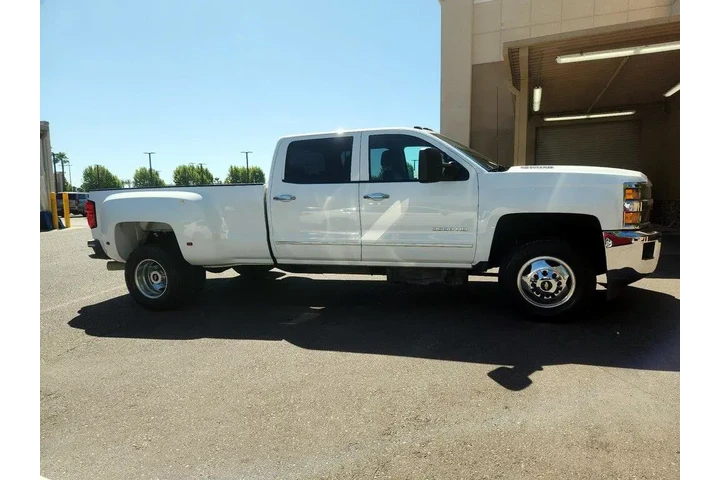$34998 : Chevrolet Silverado 3500HD 2 image 4