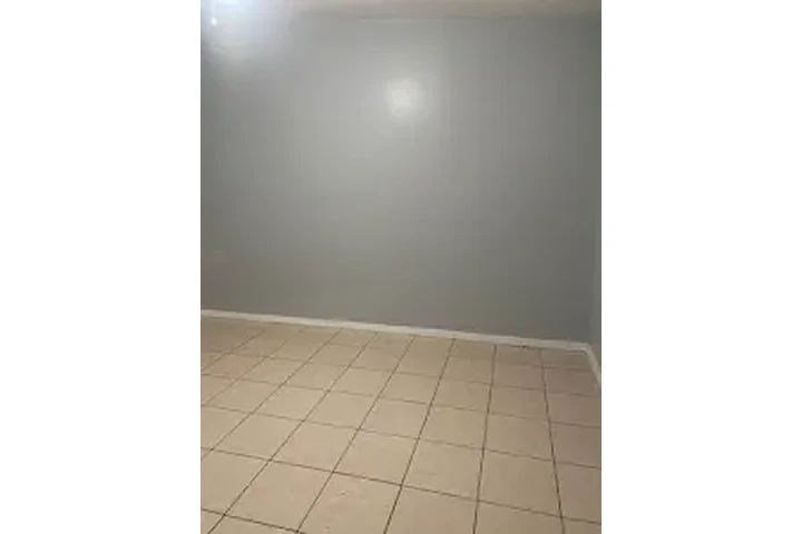 $1800 : APARTAMENTO PEQUEÑO image 5