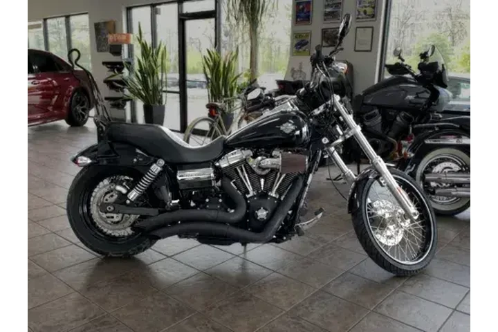 $8950 : 2010 Wide Glide image 2