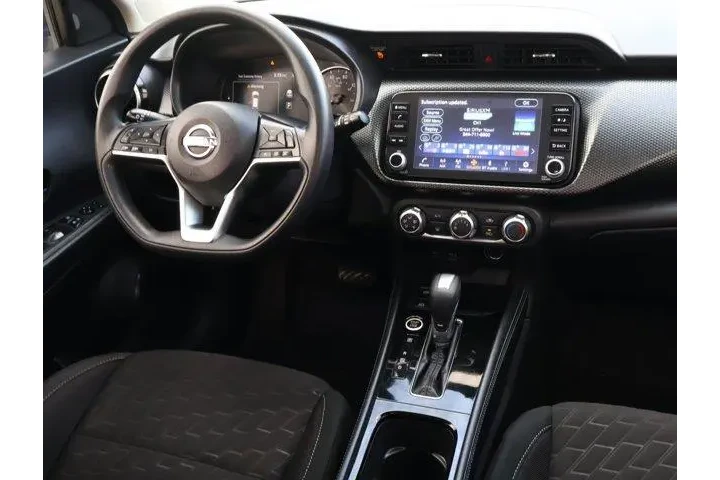 $19988 : Nissan Kicks 2023 SV 4dr Cro image 10
