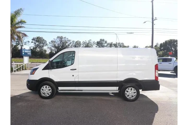 $32946 : Ford Transit 2024 250 3dr SW image 7