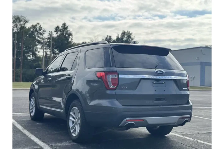 $7999 : 2016 Explorer XLT image 5