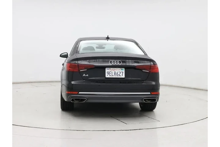 $17998 : Audi A4 2019 Titanium 40 TFS image 6