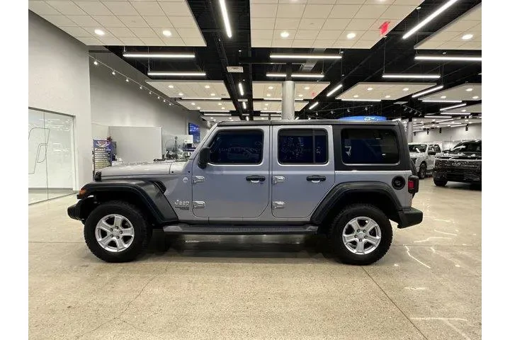 $28990 : Jeep Wrangler Unlimited 2020 image 5