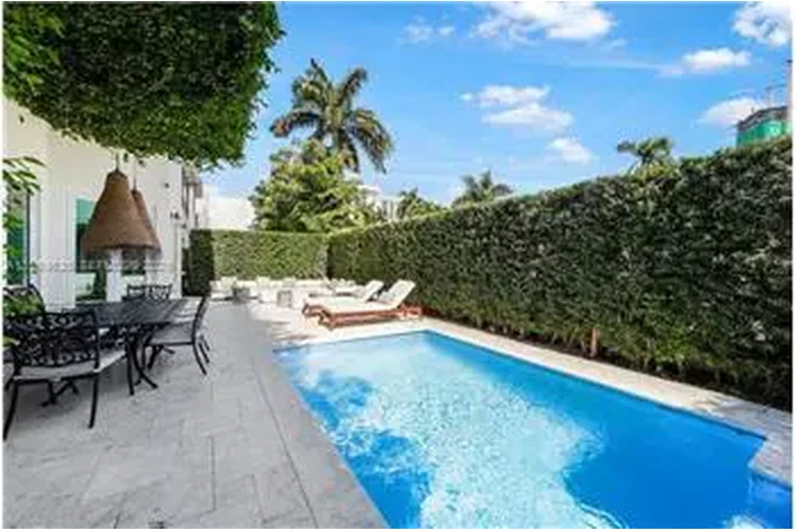 $19900 : Rental property with 5 bedro image 1