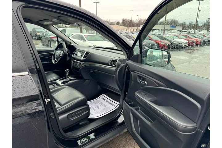 $14980 : 2017 Ridgeline 4WD Crew Cab R image 8