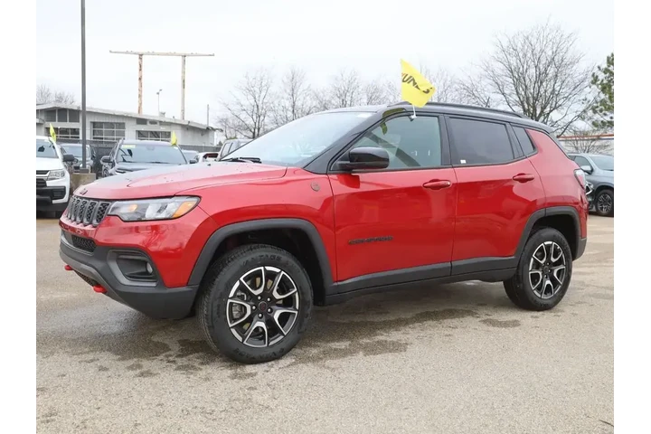 $24577 : Jeep Compass 2025 4x4 Trailh image 5