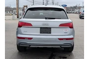 $24501 : Audi Q5 2021 AWD quattro Pre thumbnail