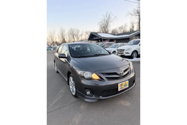 $10500 : 2013 Corolla S image 7