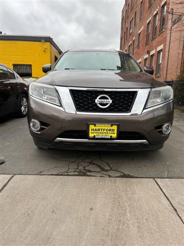 $9999 : 2016 Pathfinder SV image 3