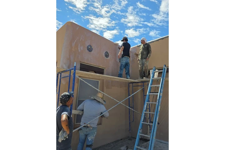 JH plastering Llc image 5