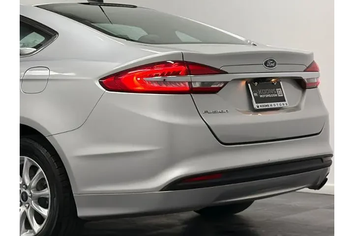 $13000 : Ford Fusion 2018 S 4dr Sedan image 7