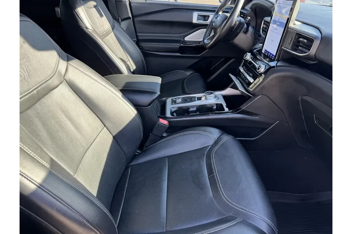 $35799 : Ford Explorer 2023 AWD ST 4d image 6