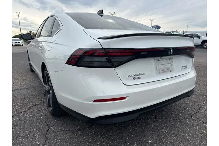 $24998 : Honda Accord Hybrid 2025 Spo image 6