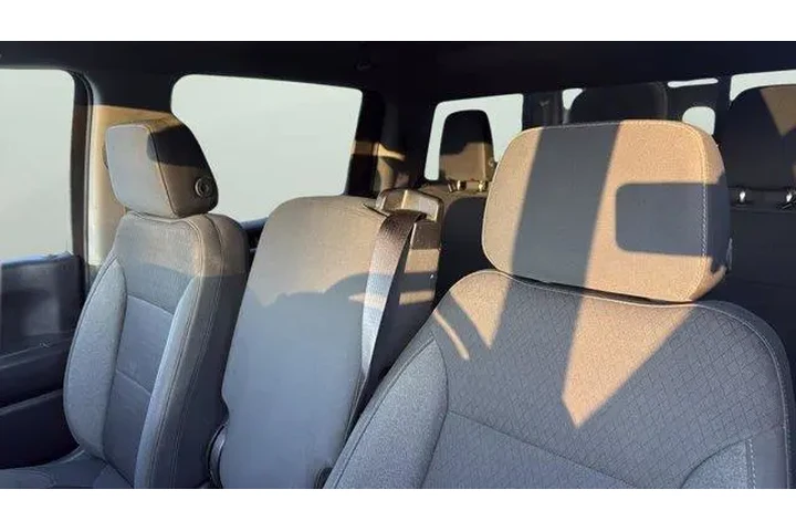 $29085 : Chevrolet Silverado 1500 202 image 3