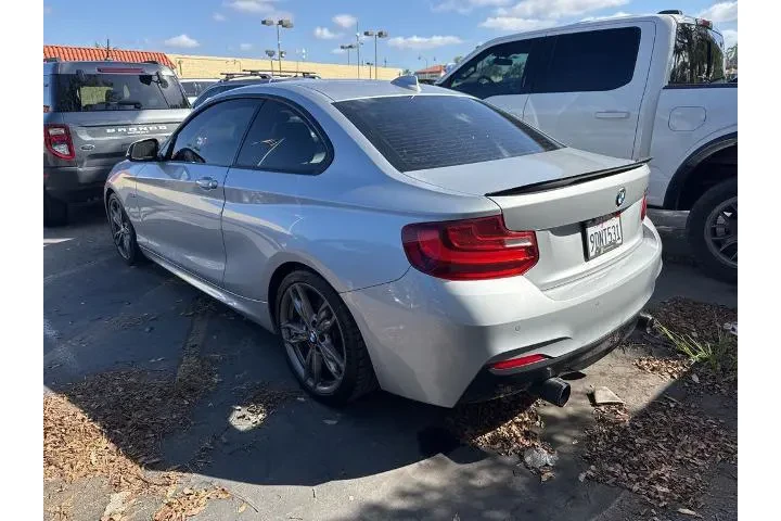 $22260 : BMW 2 Series 2014 M235i 2dr image 3