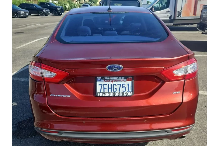 $7000 : Ford Fusion 2014 SE 4dr Seda image 7